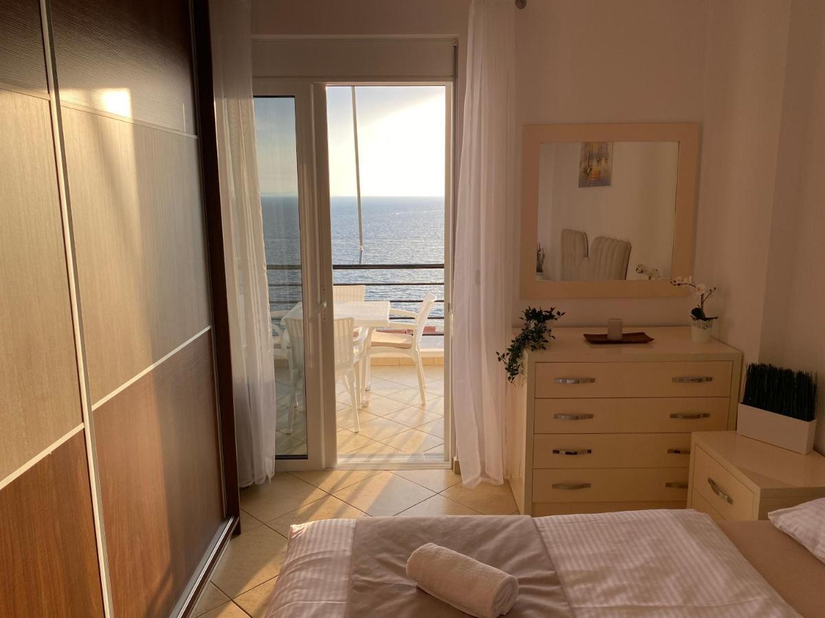 Apartment With Huge Sea View Balcony Sarandë 외부 사진